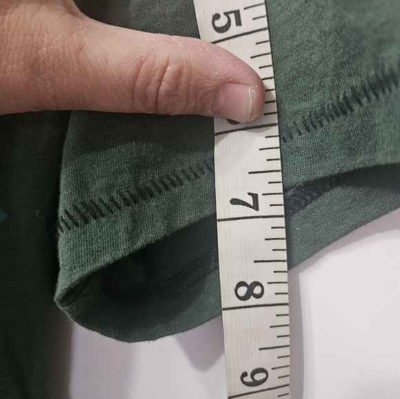 NFL team apparel Green Bay Packers women size Meduim TShirt - Picture 4 of 9